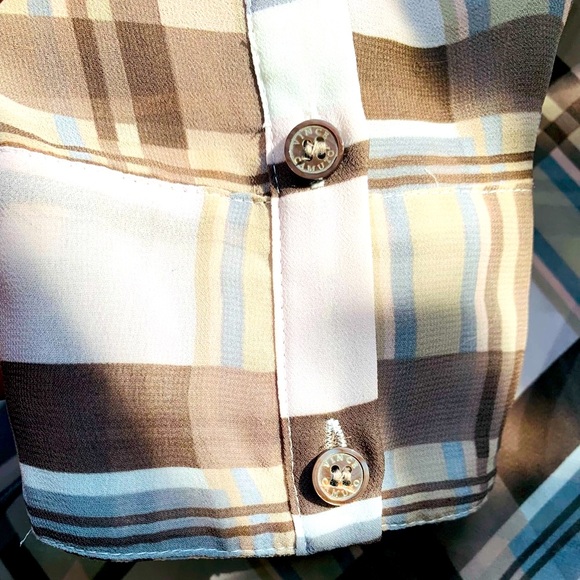 ✨ VINCE CAMUTO✨ Oversized High-Low Plaid Blouse - Picture 7 of 16